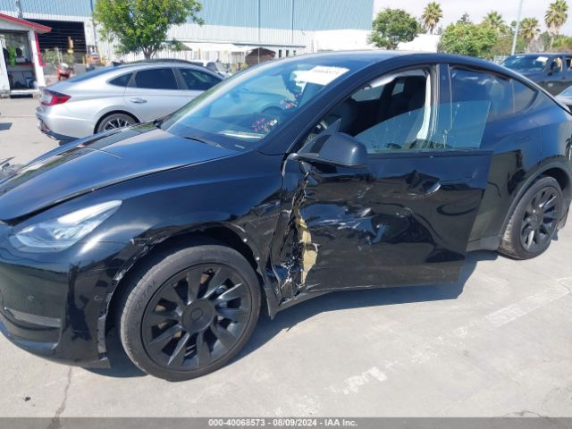 Photo 5 VIN: 5YJYGAEE8MF159929 - TESLA MODEL Y 