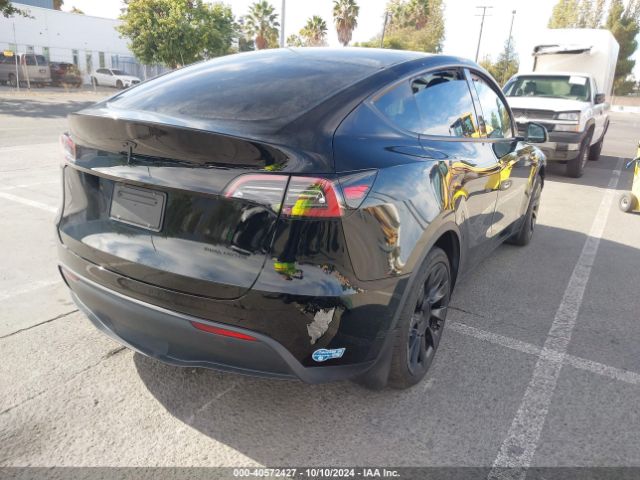 Photo 3 VIN: 5YJYGAEE8MF159929 - TESLA MODEL Y 