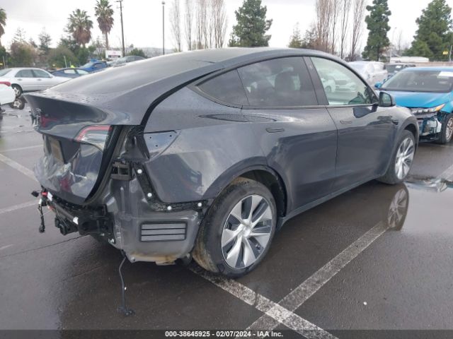 Photo 3 VIN: 5YJYGAEE8MF276524 - TESLA MODEL Y 