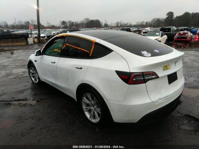 Photo 2 VIN: 5YJYGAEE9MF145991 - TESLA MODEL Y 