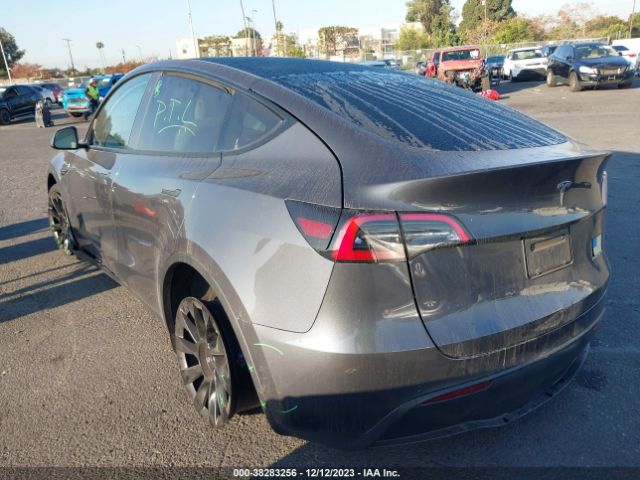 Photo 2 VIN: 5YJYGAEE9MF216171 - TESLA MODEL Y 