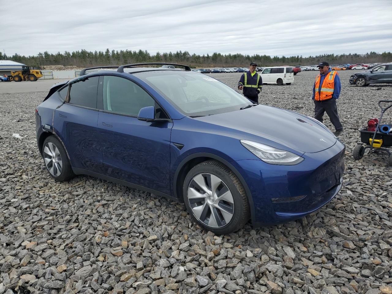 Photo 3 VIN: 5YJYGAEE9MF285698 - TESLA MODEL Y 