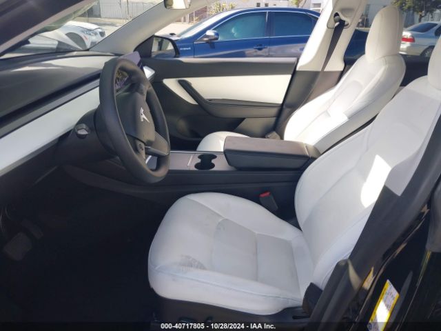 Photo 4 VIN: 5YJYGAEEXMF244190 - TESLA MODEL Y 