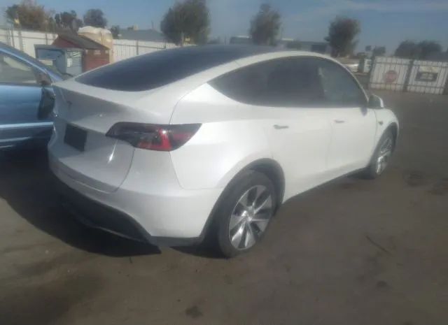 Photo 3 VIN: 5YJYGDED0MF131485 - TESLA MODEL Y 