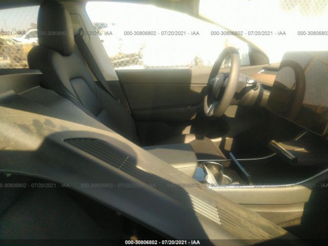 Photo 4 VIN: 5YJYGDED3MF110405 - TESLA MODEL Y 