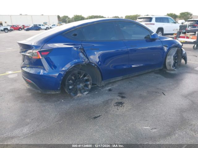 Photo 3 VIN: 5YJYGDED4MF112857 - TESLA MODEL Y 