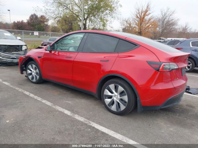 Photo 2 VIN: 5YJYGDED4MF132980 - TESLA MODEL Y 