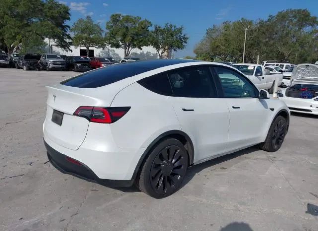 Photo 3 VIN: 5YJYGDED6MF103593 - TESLA MODEL Y 