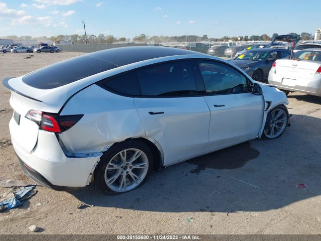 Photo 3 VIN: 5YJYGDED6MF105490 - TESLA MODEL Y 