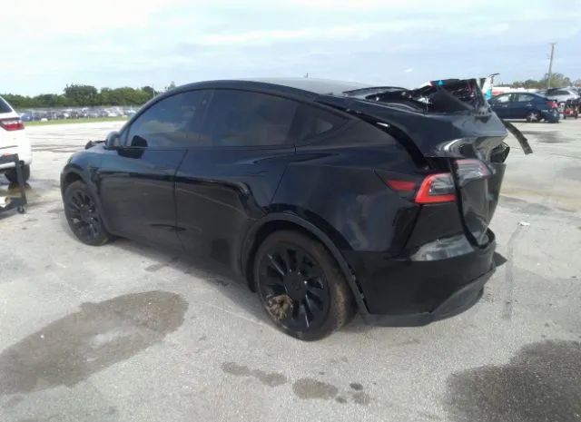 Photo 2 VIN: 5YJYGDED6MF116134 - TESLA MODEL Y 