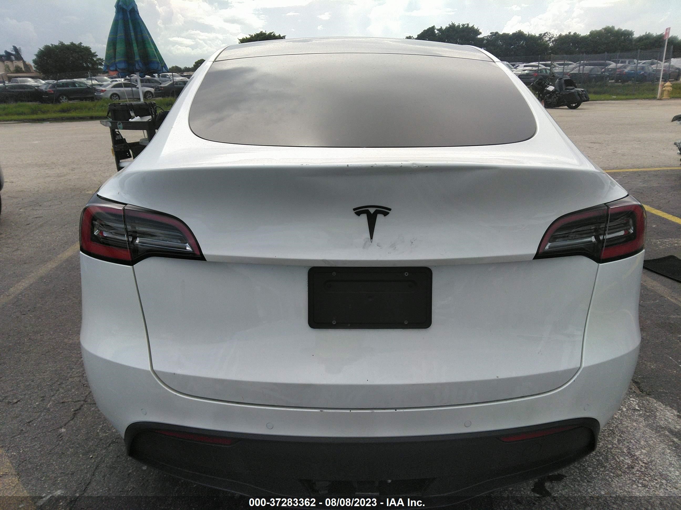 Photo 15 VIN: 5YJYGDED8MF103353 - TESLA MODEL Y 