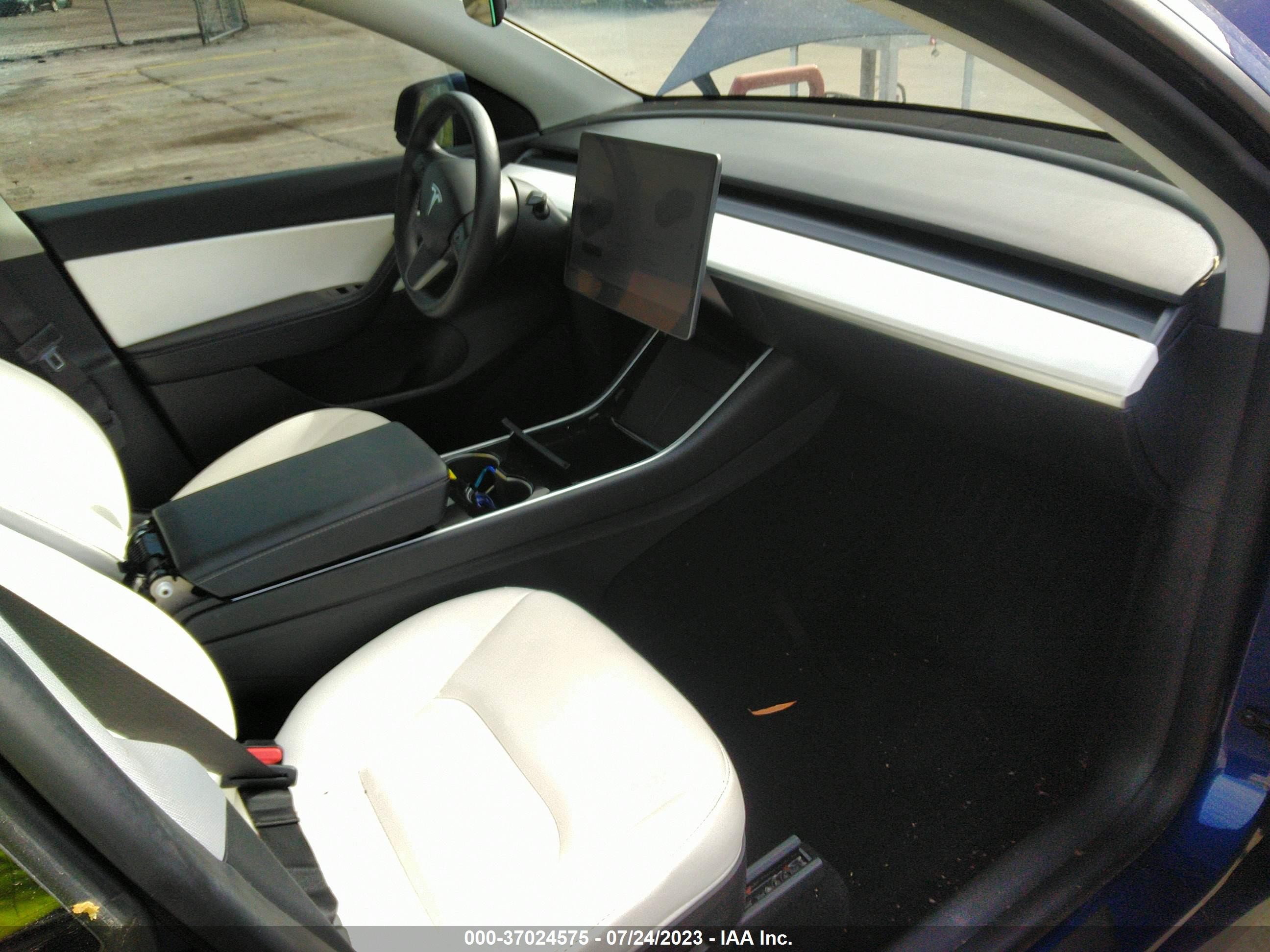 Photo 4 VIN: 5YJYGDED9MF109128 - TESLA MODEL Y 