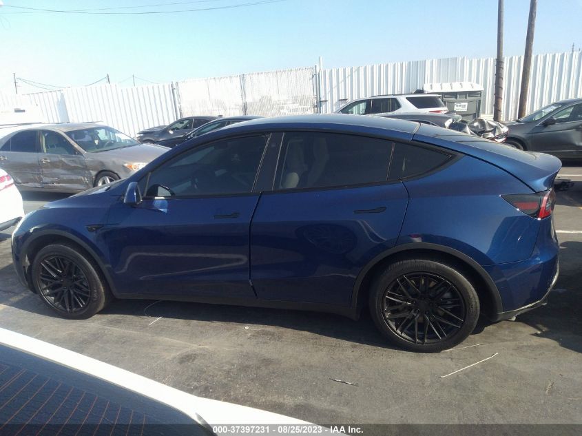 Photo 12 VIN: 5YJYGDED9MF192754 - TESLA MODEL Y 