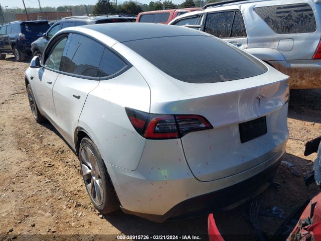 Photo 2 VIN: 5YJYGDEDXMF106982 - TESLA MODEL Y 