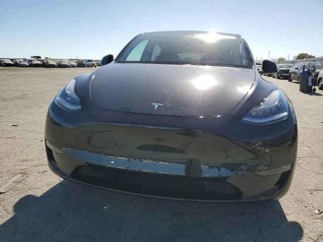 Photo 4 VIN: 5YJYGDEDXMF111308 - TESLA MODEL Y 