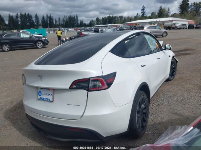 Photo 3 VIN: 5YJYGDEE0LF011273 - TESLA MODEL Y 