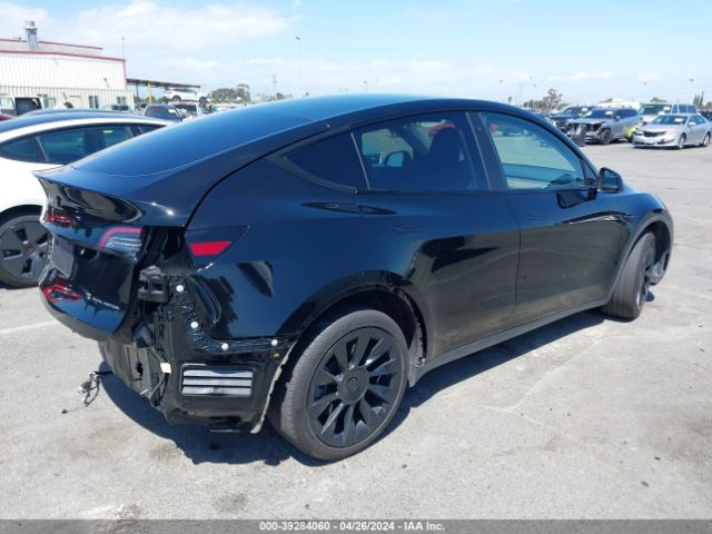 Photo 3 VIN: 5YJYGDEE0LF017655 - TESLA MODEL Y 