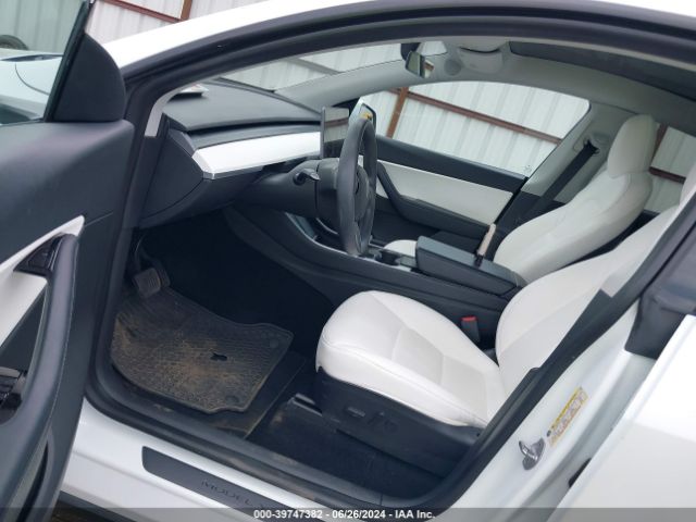 Photo 4 VIN: 5YJYGDEE0LF022130 - TESLA MODEL Y 