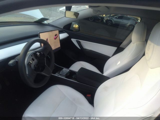 Photo 4 VIN: 5YJYGDEE0LF027862 - TESLA MODEL Y 