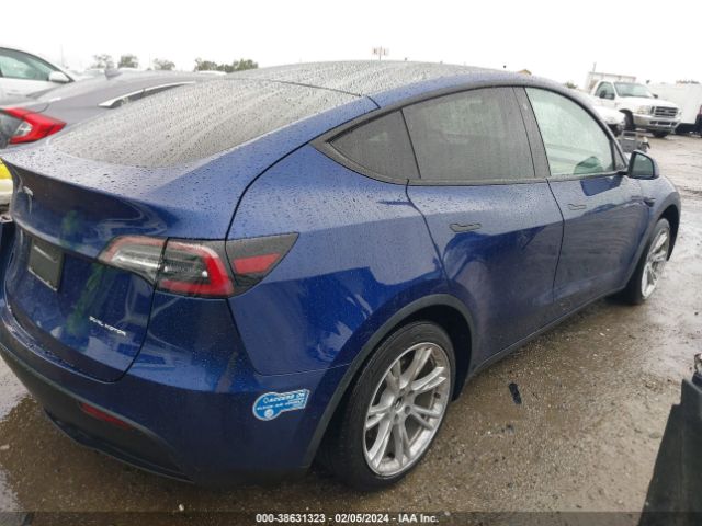 Photo 3 VIN: 5YJYGDEE0LF031748 - TESLA MODEL Y 