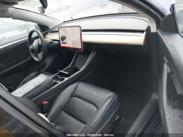 Photo 4 VIN: 5YJYGDEE0LF031748 - TESLA MODEL Y 