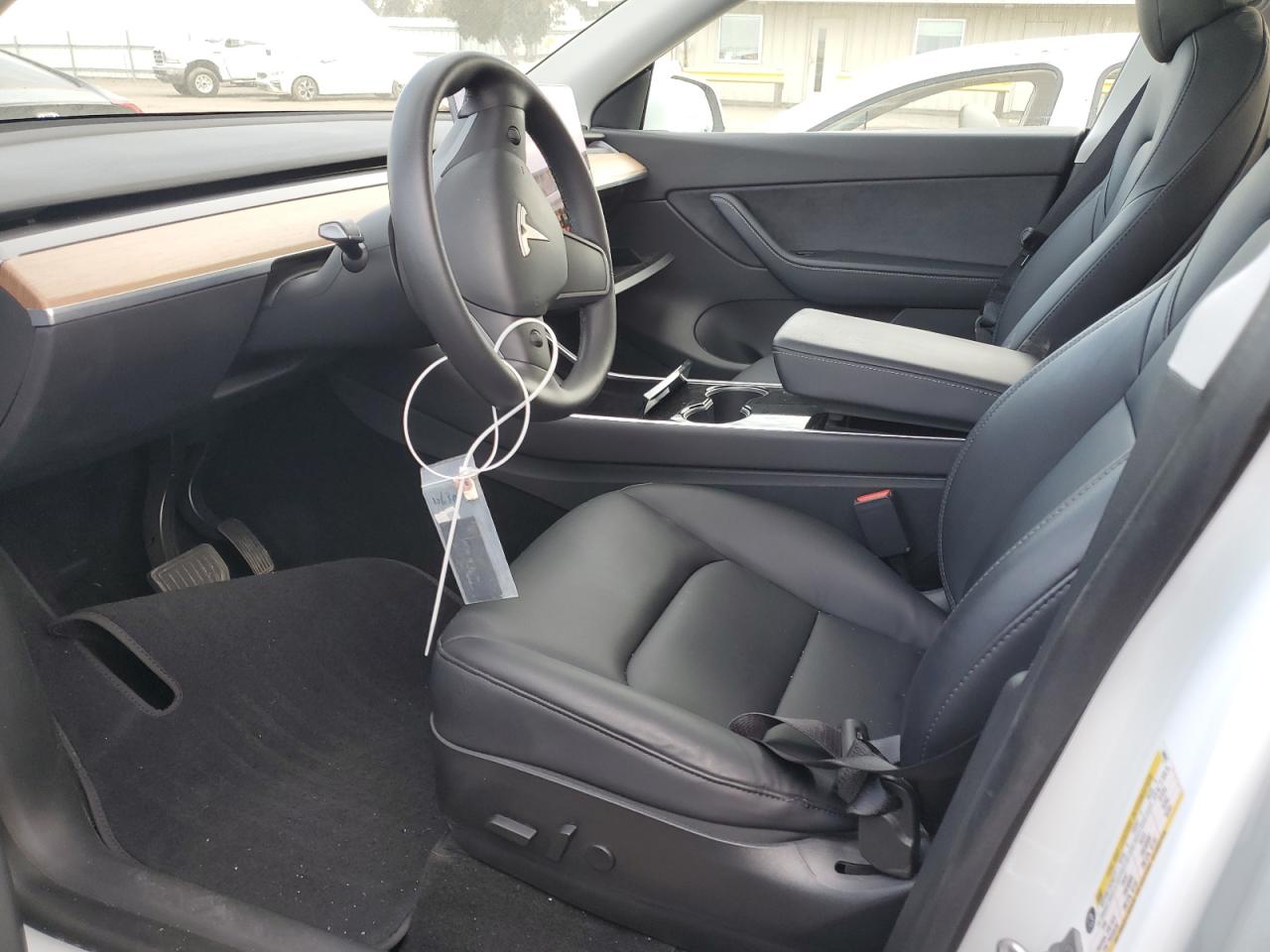 Photo 6 VIN: 5YJYGDEE0LF042927 - TESLA MODEL Y 