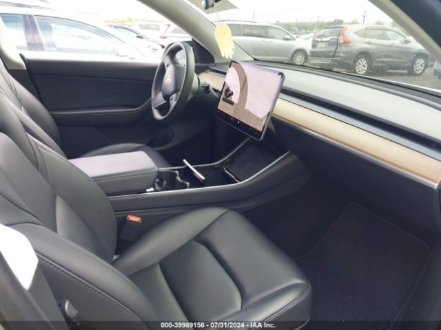 Photo 4 VIN: 5YJYGDEE0MF072494 - TESLA MODEL Y 