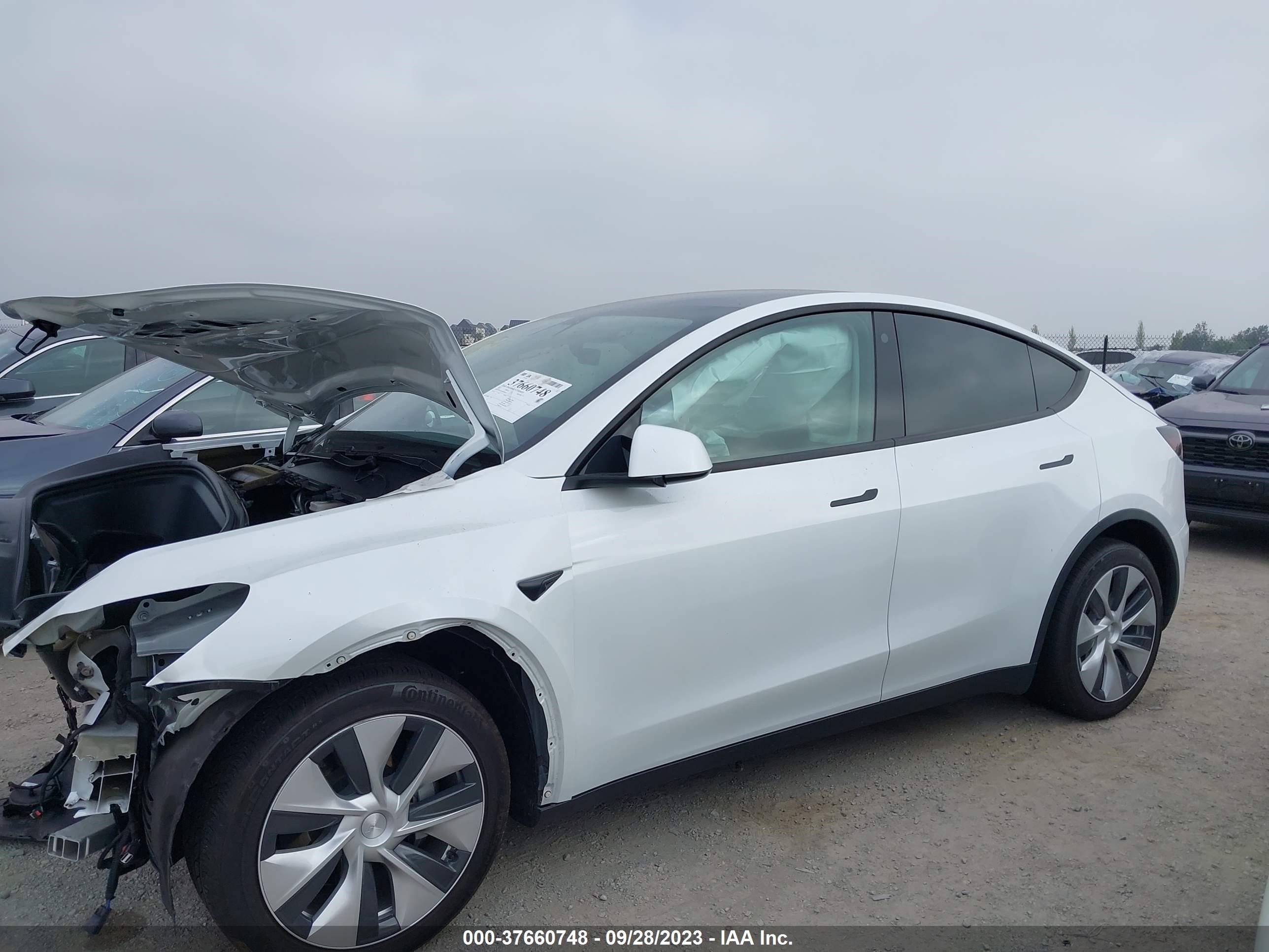 Photo 12 VIN: 5YJYGDEE0MF086525 - TESLA MODEL Y 