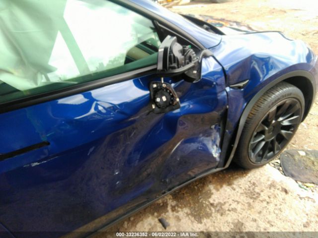 Photo 5 VIN: 5YJYGDEE0MF089540 - TESLA MODEL Y 