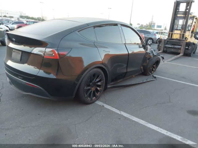 Photo 3 VIN: 5YJYGDEE0MF102478 - TESLA MODEL Y 