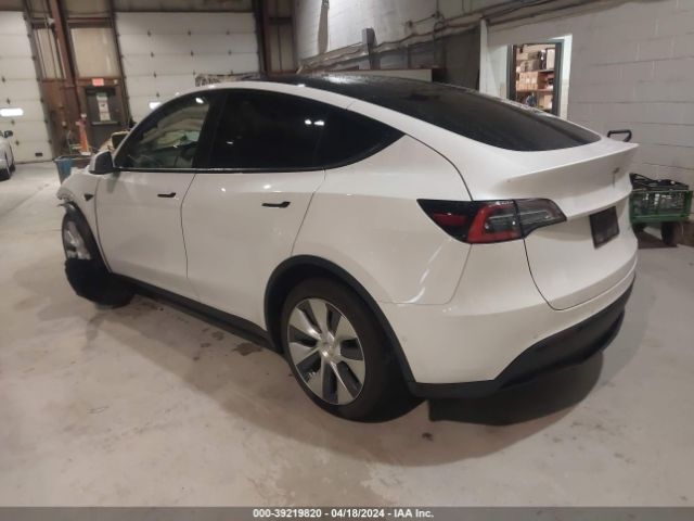 Photo 2 VIN: 5YJYGDEE0MF118566 - TESLA MODEL Y 