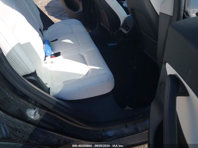 Photo 7 VIN: 5YJYGDEE0MF120284 - TESLA MODEL Y 