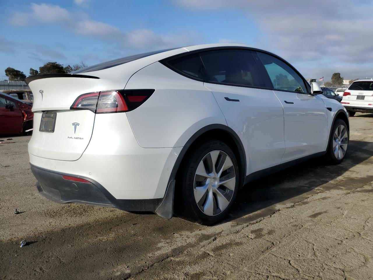 Photo 2 VIN: 5YJYGDEE0MF158999 - TESLA MODEL Y 