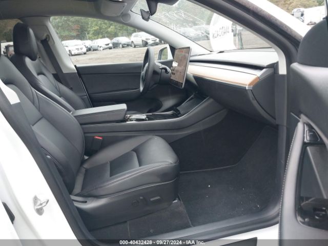 Photo 4 VIN: 5YJYGDEE1LF006132 - TESLA MODEL Y 