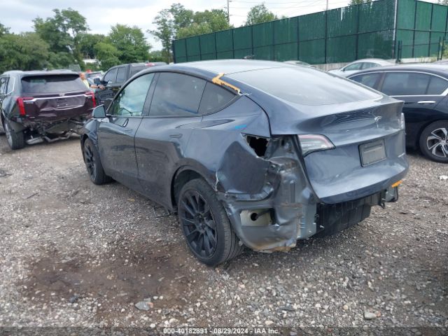 Photo 2 VIN: 5YJYGDEE1LF012609 - TESLA MODEL Y 