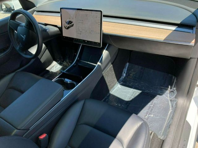 Photo 9 VIN: 5YJYGDEE1LF018538 - TESLA MODEL Y 