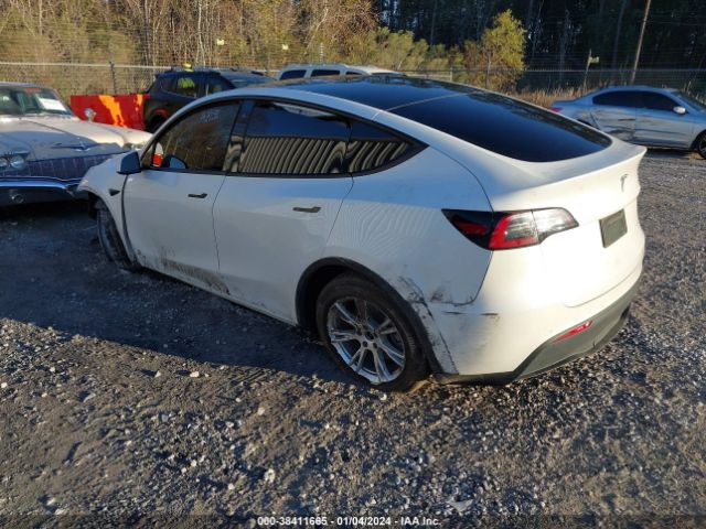 Photo 2 VIN: 5YJYGDEE1LF026753 - TESLA MODEL Y 