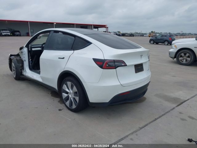 Photo 2 VIN: 5YJYGDEE1LF027403 - TESLA MODEL Y 