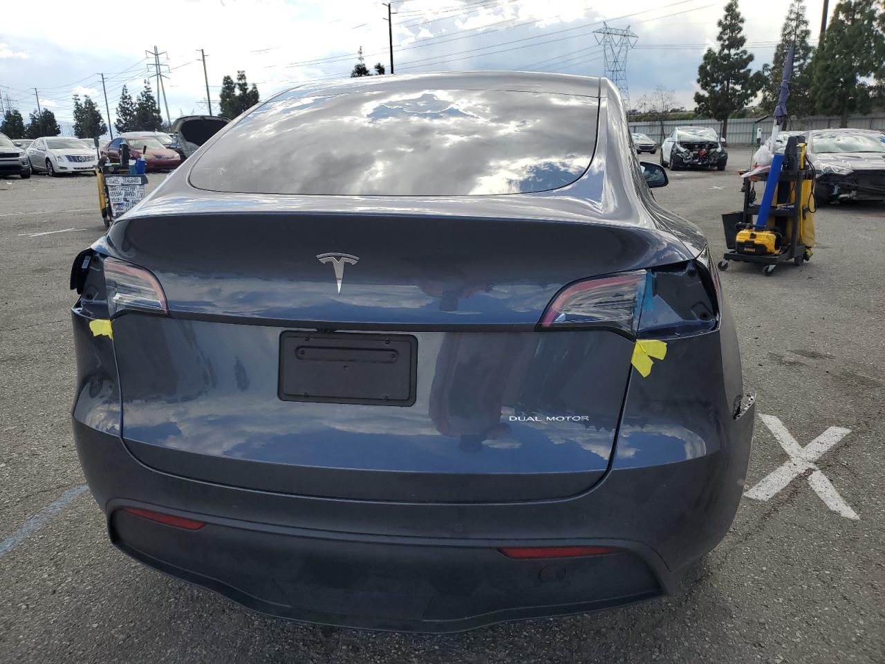 Photo 5 VIN: 5YJYGDEE1LF050261 - TESLA MODEL Y 