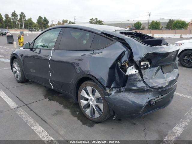 Photo 2 VIN: 5YJYGDEE1LF050275 - TESLA MODEL Y 