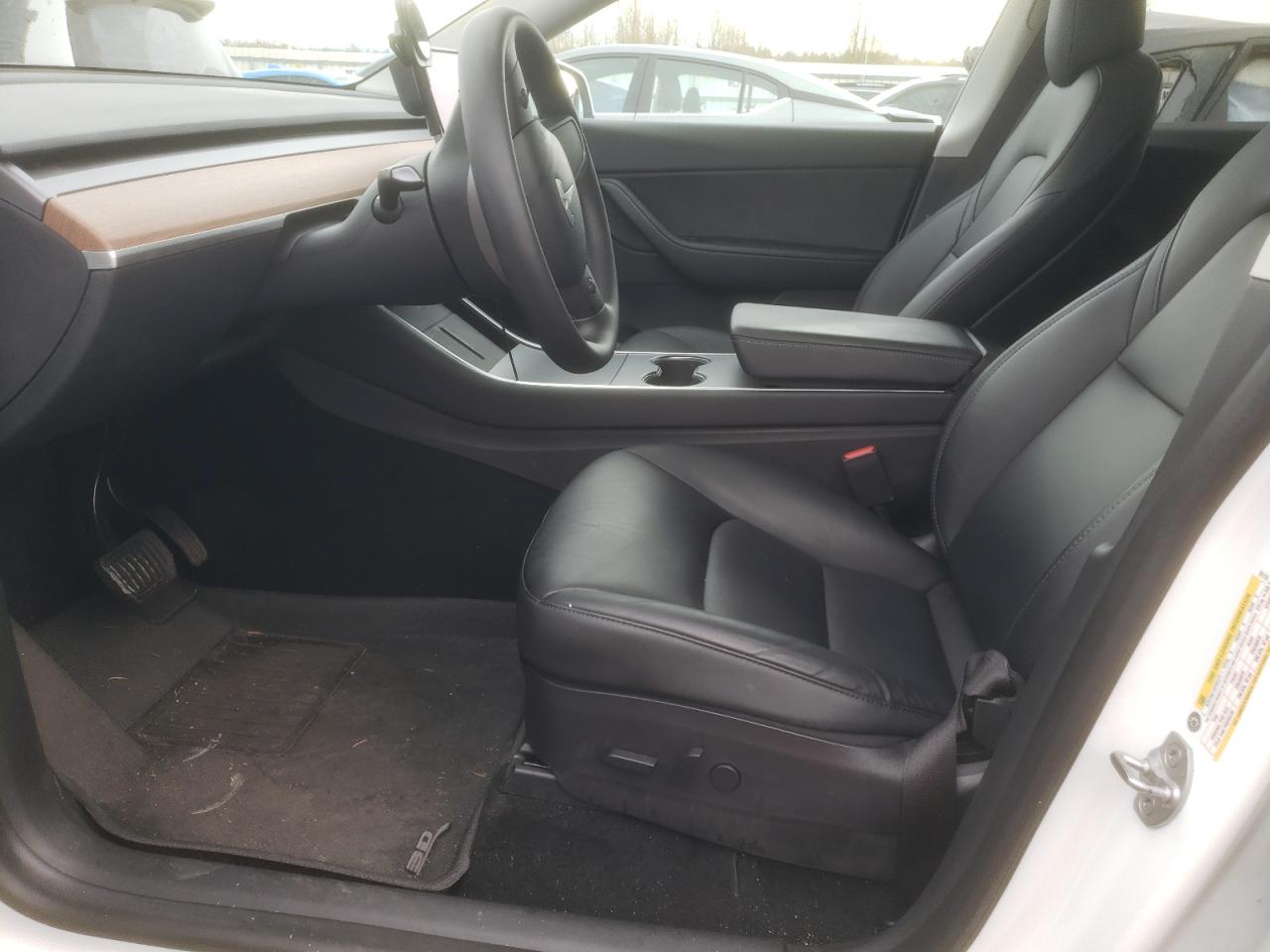 Photo 6 VIN: 5YJYGDEE1LF051135 - TESLA MODEL Y 