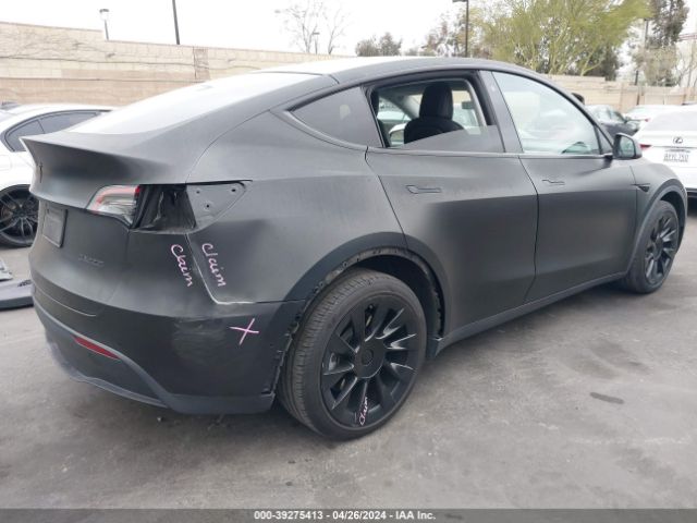 Photo 5 VIN: 5YJYGDEE1MF060600 - TESLA MODEL Y 