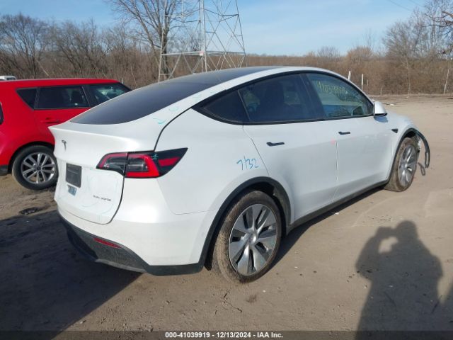 Photo 3 VIN: 5YJYGDEE1MF074948 - TESLA MODEL Y 