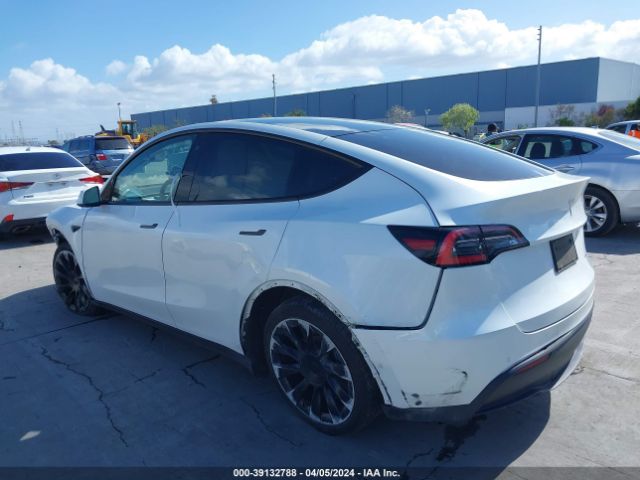 Photo 2 VIN: 5YJYGDEE1MF095766 - TESLA MODEL Y 