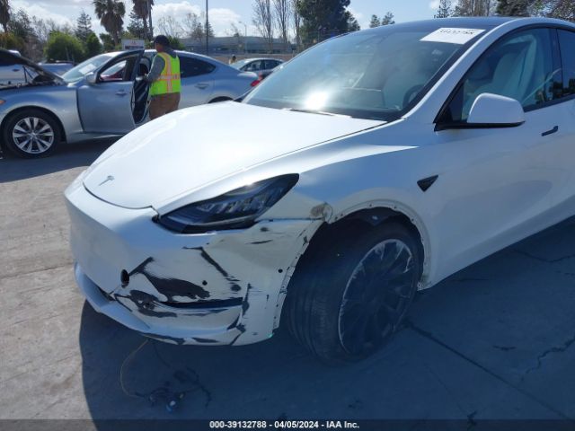 Photo 5 VIN: 5YJYGDEE1MF095766 - TESLA MODEL Y 