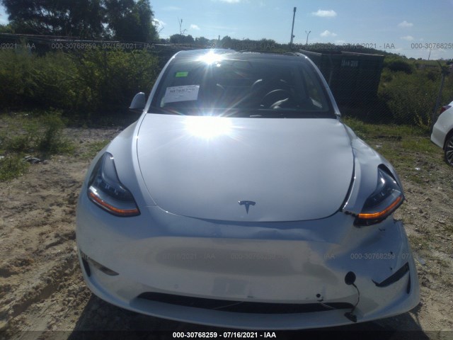 Photo 9 VIN: 5YJYGDEE1MF099784 - TESLA MODEL Y 