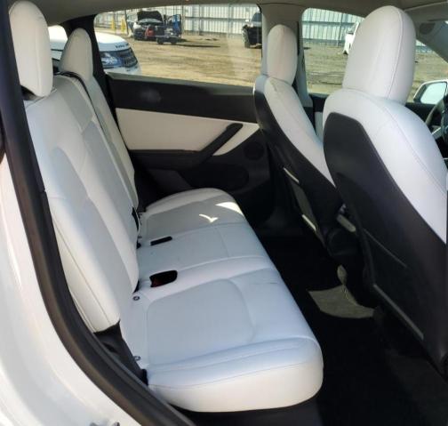 Photo 10 VIN: 5YJYGDEE1MF142522 - TESLA MODEL Y 