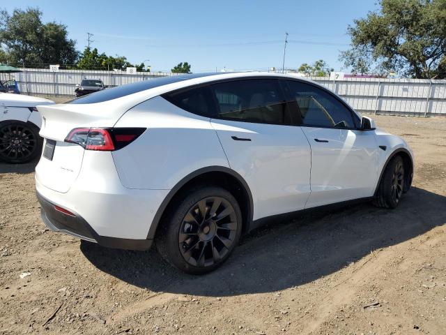 Photo 2 VIN: 5YJYGDEE1MF142522 - TESLA MODEL Y 