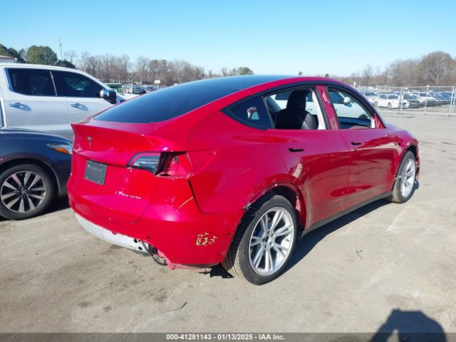 Photo 3 VIN: 5YJYGDEE1MF148126 - TESLA MODEL Y 