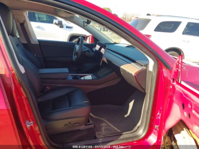Photo 4 VIN: 5YJYGDEE1MF148126 - TESLA MODEL Y 